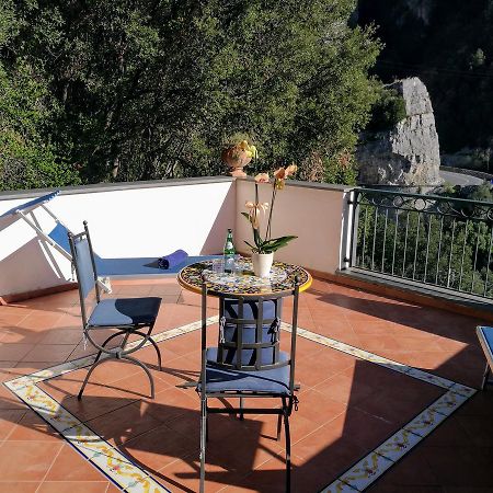 La Taverna Del Leone Hotel Positano Exterior photo